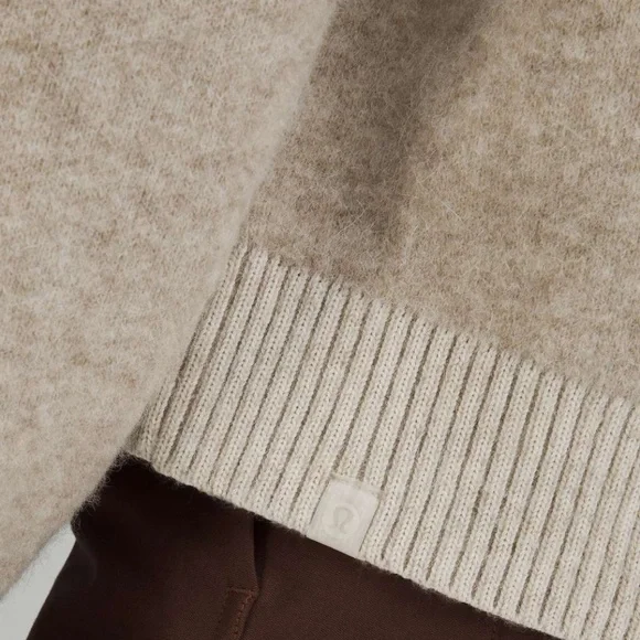 Lululemon • Cream Alpaca Wool-Blend V-Neck Sweater • Size M - Picture 4 of 9